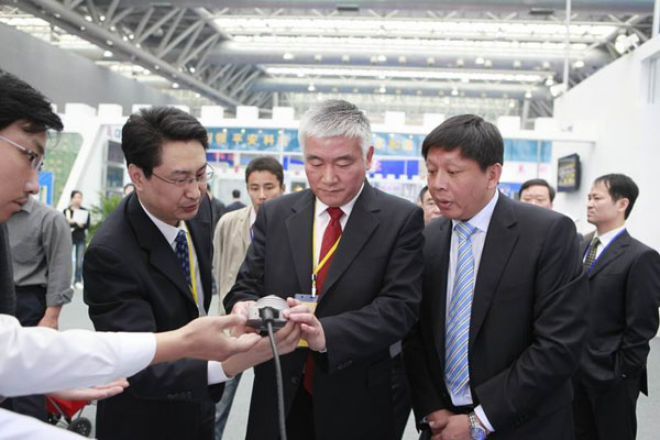 �۸����ʹ���