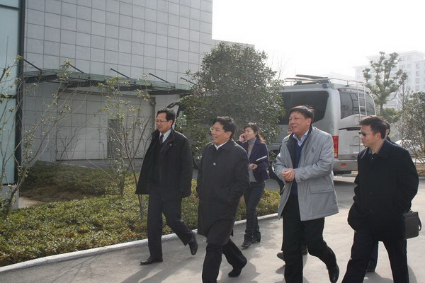 �۸����ʹ���